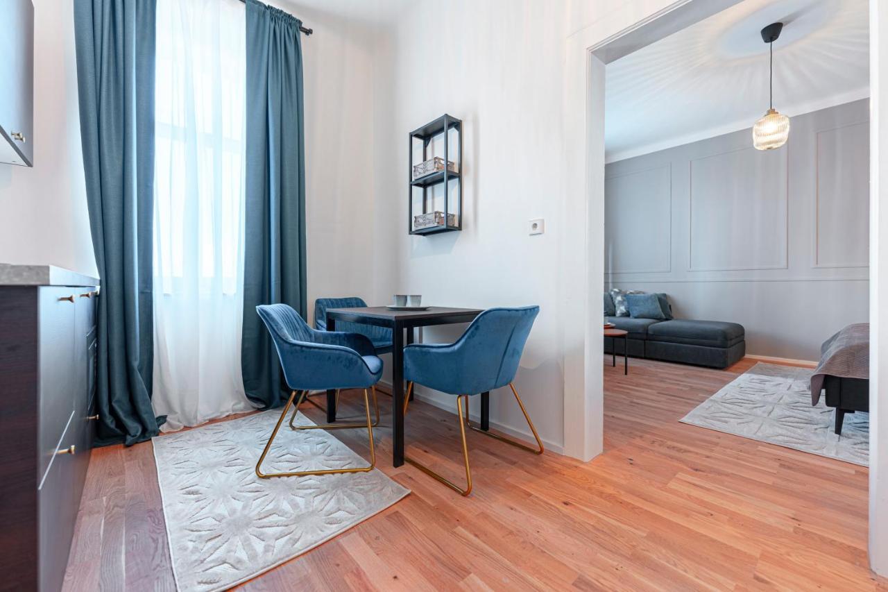 City Appartement Wagram Am Hauptbahnhof ซังคท์เพิลเทน ภายนอก รูปภาพ