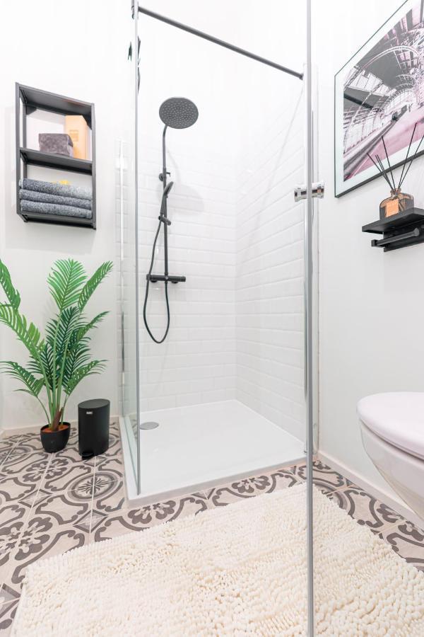 City Appartement Wagram Am Hauptbahnhof ซังคท์เพิลเทน ภายนอก รูปภาพ