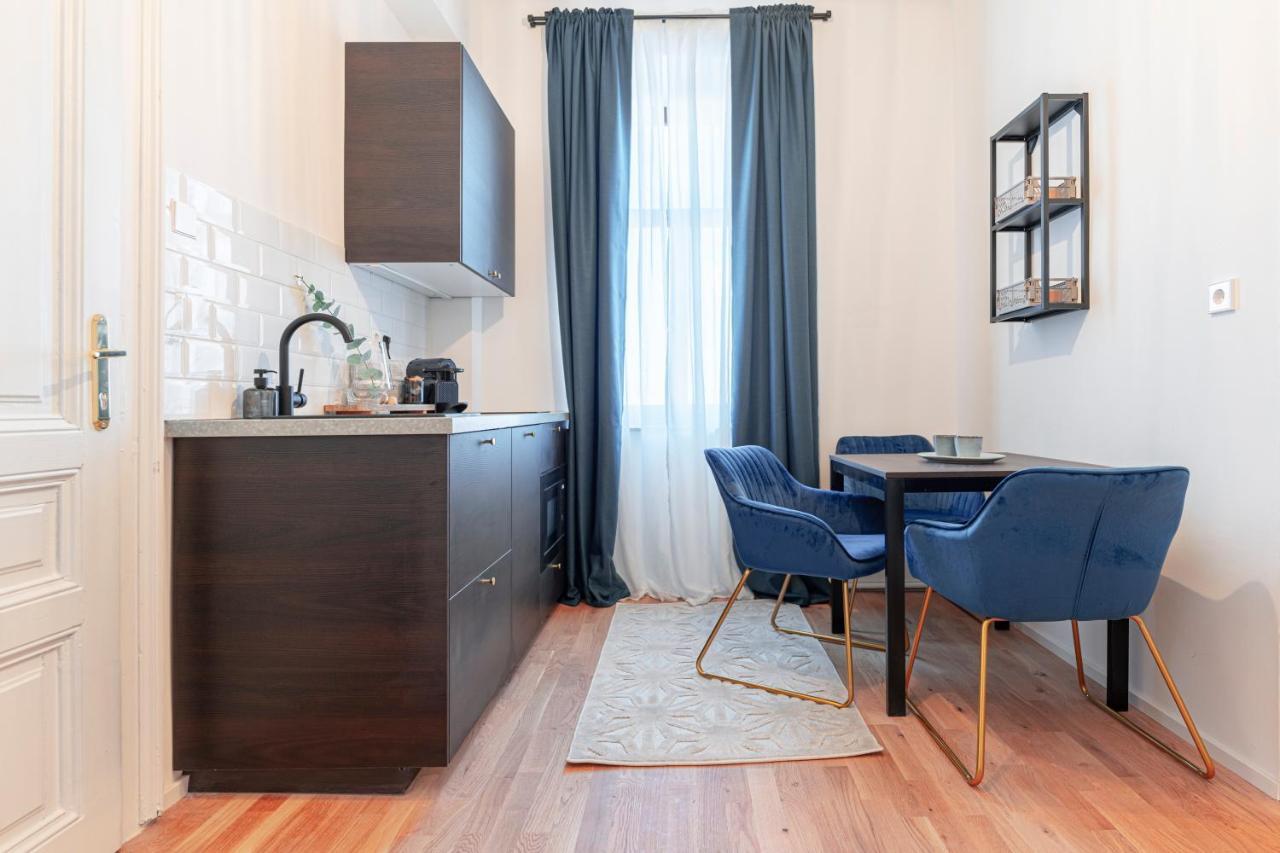 City Appartement Wagram Am Hauptbahnhof ซังคท์เพิลเทน ภายนอก รูปภาพ