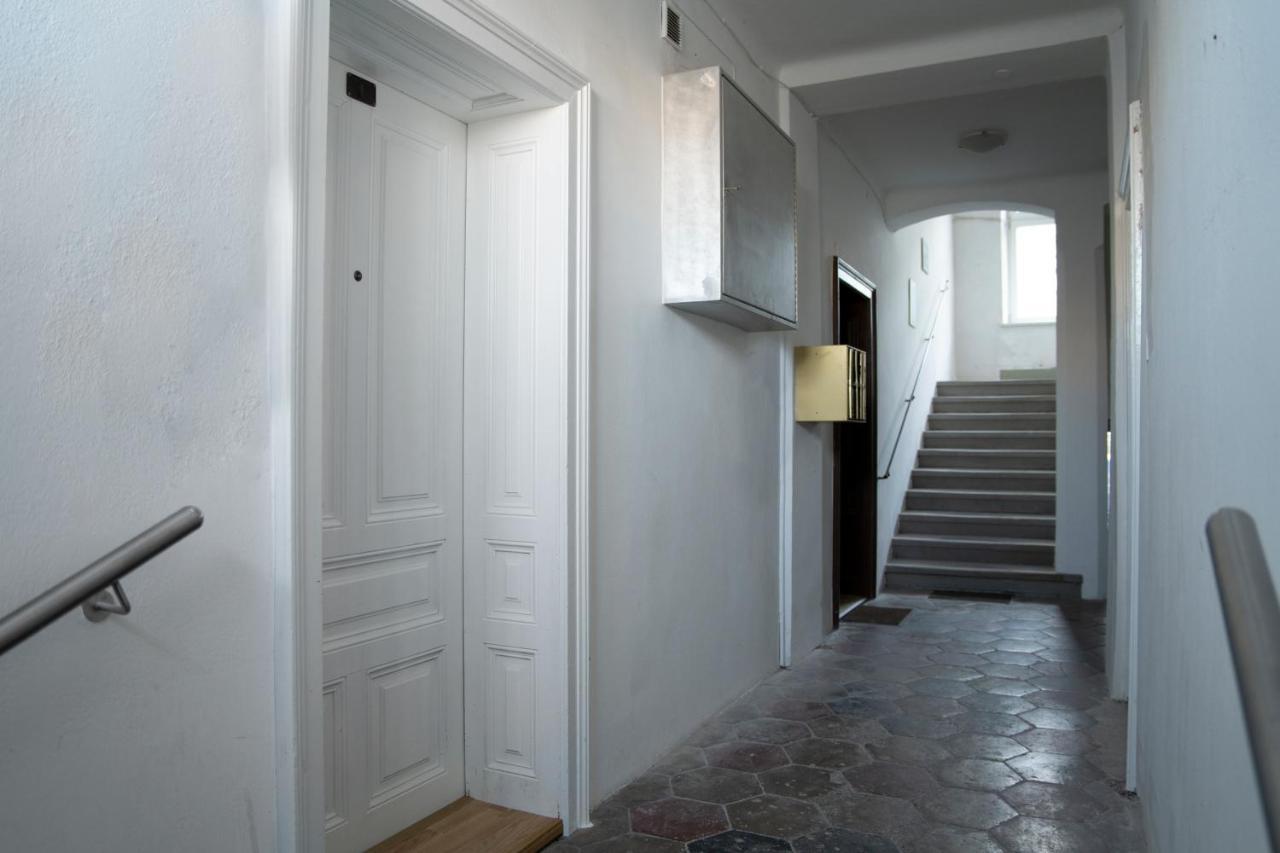 City Appartement Wagram Am Hauptbahnhof ซังคท์เพิลเทน ภายนอก รูปภาพ