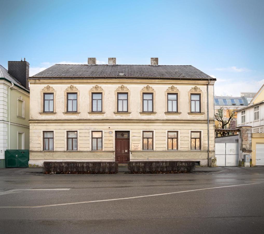 City Appartement Wagram Am Hauptbahnhof ซังคท์เพิลเทน ภายนอก รูปภาพ