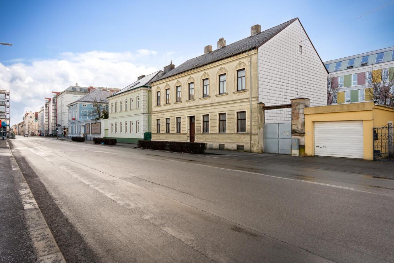 City Appartement Wagram Am Hauptbahnhof ซังคท์เพิลเทน ภายนอก รูปภาพ